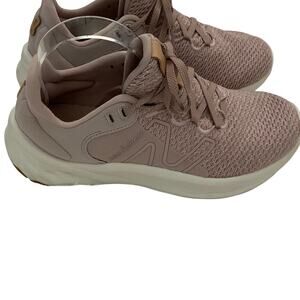 New Balance Women’s Fresh‎ Foam Roav Mauve Pink Sneakers - Size 7